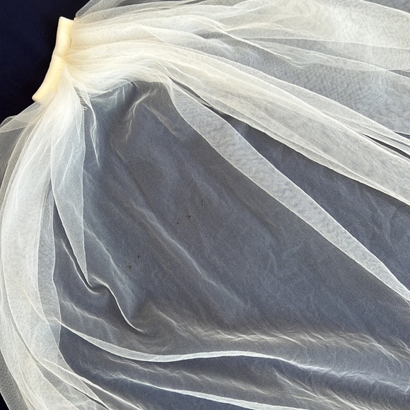 Wedding veil - Picture 4 of 4